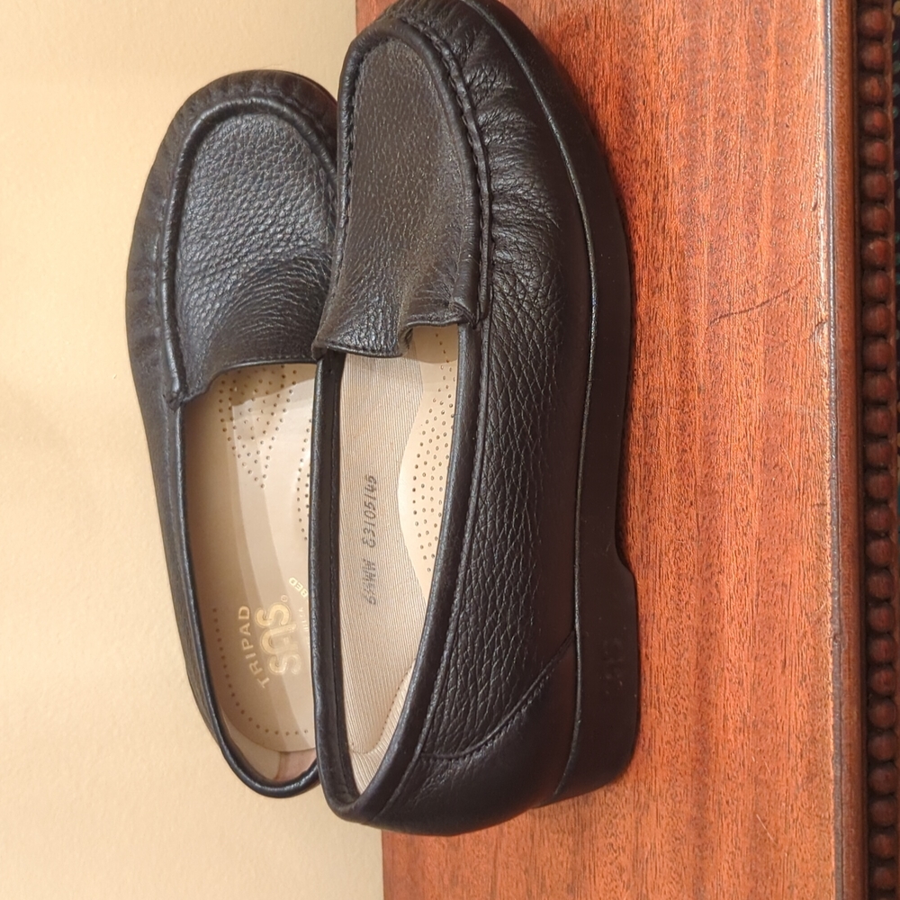 Women's shoes